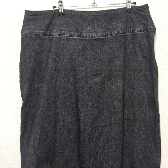 Crossing Pointe Midi to Maxi length size 18 - Picture 2 of 14